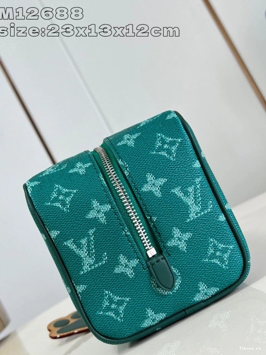 Cheap bag-23*13*12CM DOPP LOCKER KIT LOUIS VUITTON 0811